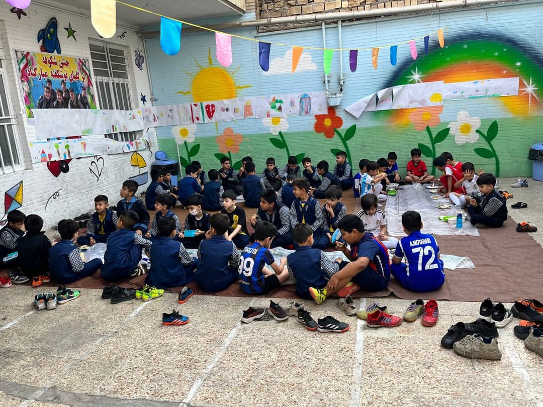 دبستان غیر دولتی دانا سرشت