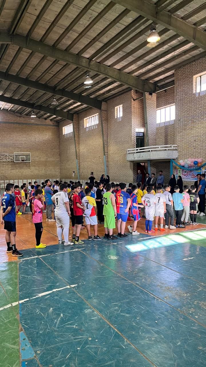 دبستان غیر دولتی دانا سرشت